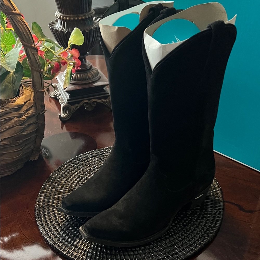 Elegant Black Women's Heeled Boots